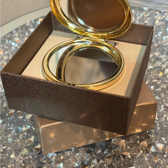 Gold Mushroom Compact Mirror with Colorful Gemstones - Picture 6 of 9